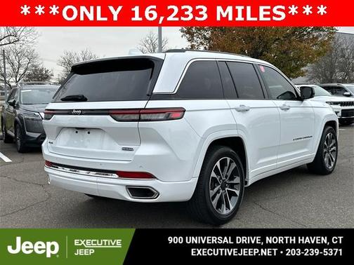 2022 Jeep Grand Cherokee Overland