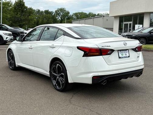 White 2024 Nissan Altima 2.5 SR