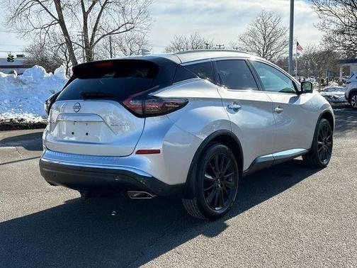 2023 Nissan Murano SL