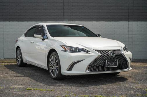 Eminent White Pearl 2020 Lexus ES 350 Base