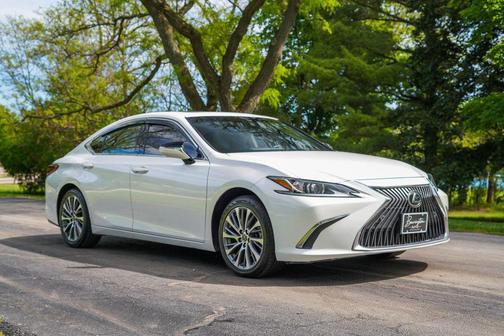 Eminent White Pearl 2020 Lexus ES 350 Base