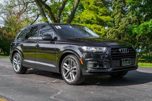 Black 2018 Audi Q7 3.0T Prestige
