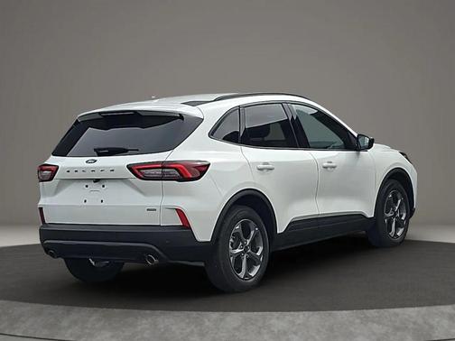 Star White Metallic Tri-Coat 2025 Ford Escape ST-Line