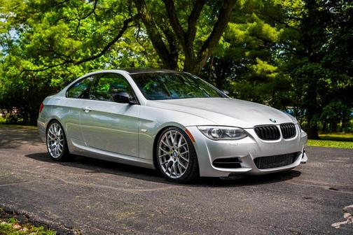 Black Sapphire Metallic 2011 BMW 335 335is Coupe 2D