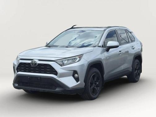 Silver Sky Metallic 2019 Toyota RAV4 XLE
