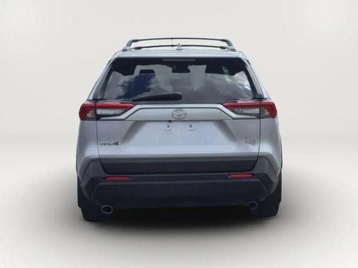 Silver Sky Metallic 2019 Toyota RAV4 XLE