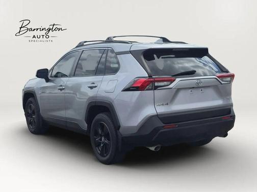 Silver Sky Metallic 2019 Toyota RAV4 XLE