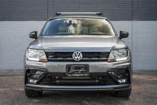 Platinum Gray Metallic 2019 Volkswagen Tiguan 2.0T SEL R-Line 4MOTION