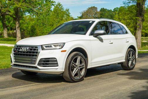 Ibis White 2018 Audi SQ5 3.0T Premium Plus