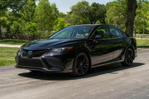 Midnight Black Metallic 2022 Toyota Camry XSE