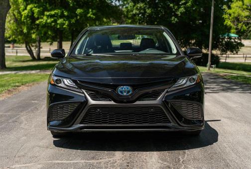 Midnight Black Metallic 2022 Toyota Camry XSE