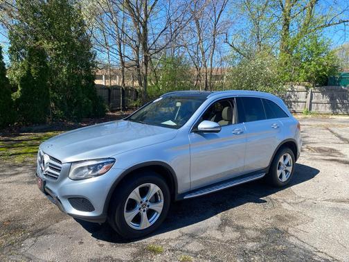 SILVER 2017 Mercedes-Benz GLC 300 4MATIC