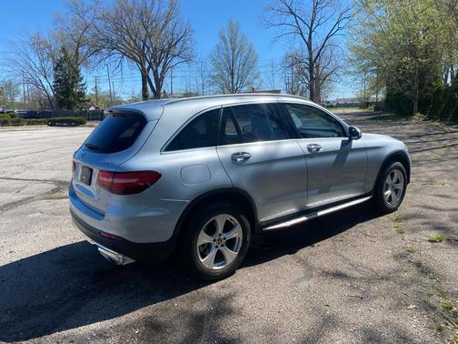 SILVER 2017 Mercedes-Benz GLC 300 4MATIC