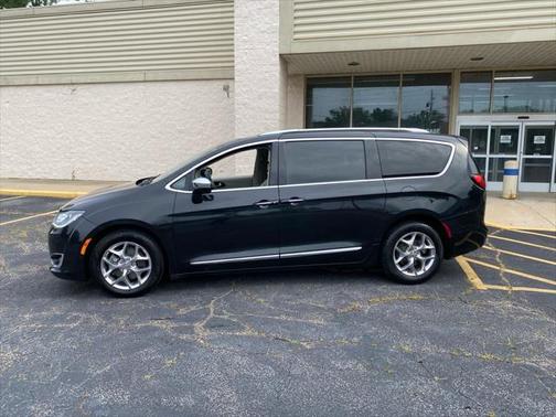 2017 Chrysler Pacifica Limited