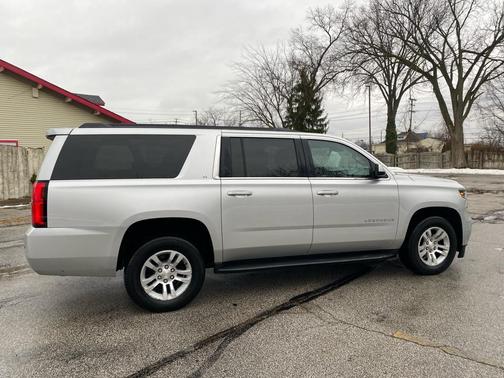 2017 Chevrolet Suburban LT