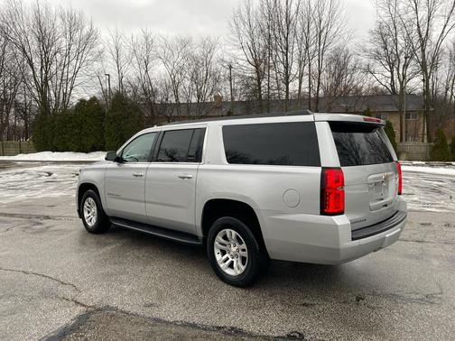 2017 Chevrolet Suburban LT