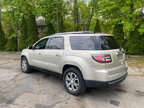 GOLD 2015 GMC Acadia SLT-2