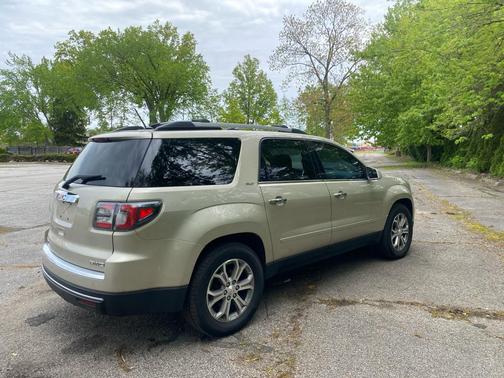 GOLD 2015 GMC Acadia SLT-2