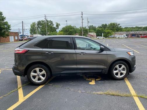 2019 Ford Edge SE