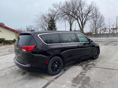 2017 Chrysler Pacifica Touring