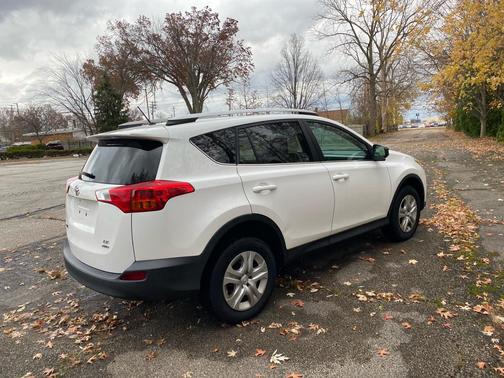 2013 Toyota RAV4 LE