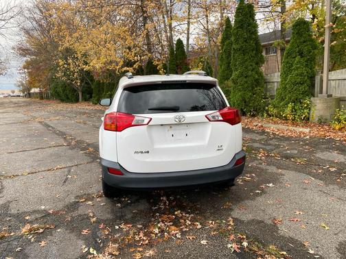 2013 Toyota RAV4 LE