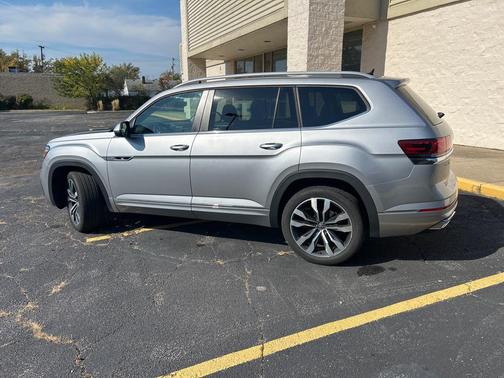 2021 Volkswagen Atlas SEL R-LINE