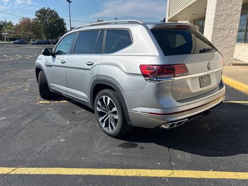 2021 Volkswagen Atlas SEL R-LINE
