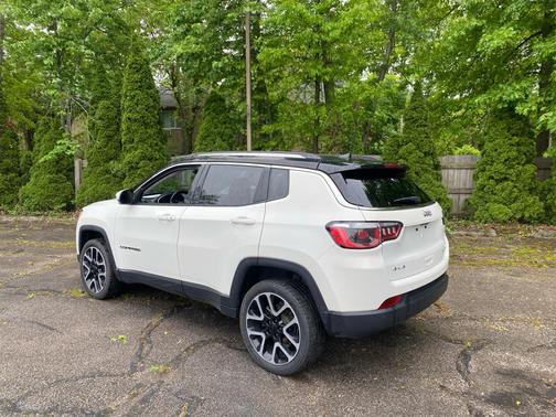 White Clearcoat 2018 Jeep Compass Limited