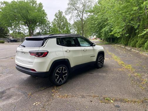 White Clearcoat 2018 Jeep Compass Limited