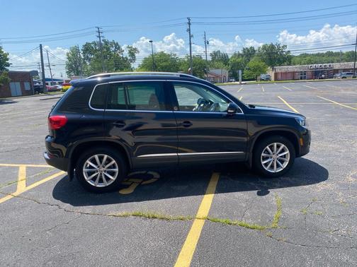 2017 Volkswagen Tiguan 2.0T Wolfsburg Edition