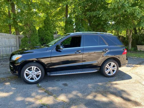 BLACK 2015 Mercedes-Benz M-Class 4MATIC