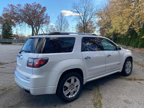 2016 GMC Acadia Denali