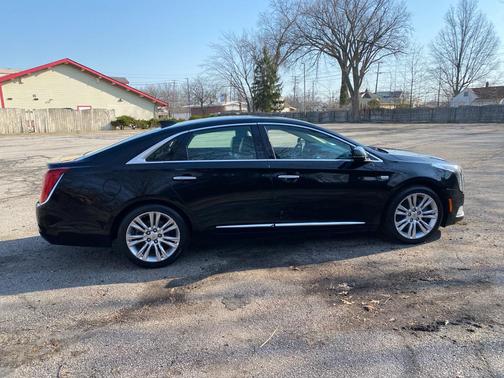 BLACK 2019 Cadillac XTS Luxury