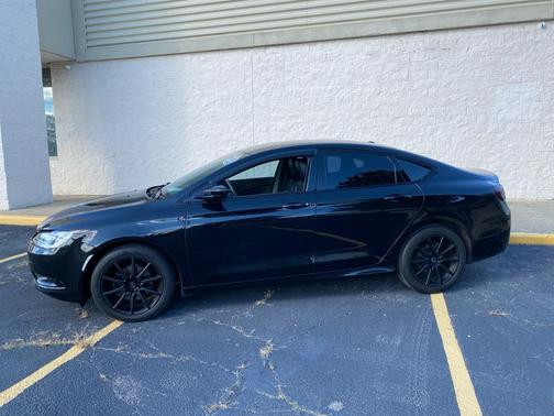 2016 Chrysler 200 S