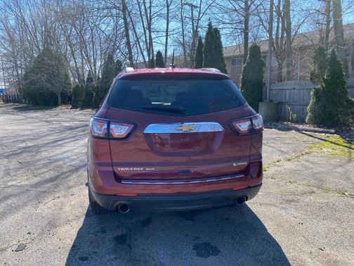 Siren Red Tintcoat 2017 Chevrolet Traverse Premier