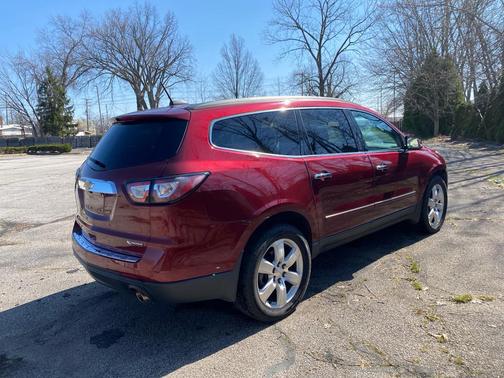 Siren Red Tintcoat 2017 Chevrolet Traverse Premier