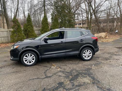 2018 Nissan Rogue Sport SV