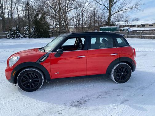 2012 MINI Cooper S Countryman Base