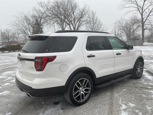2017 Ford Explorer sport