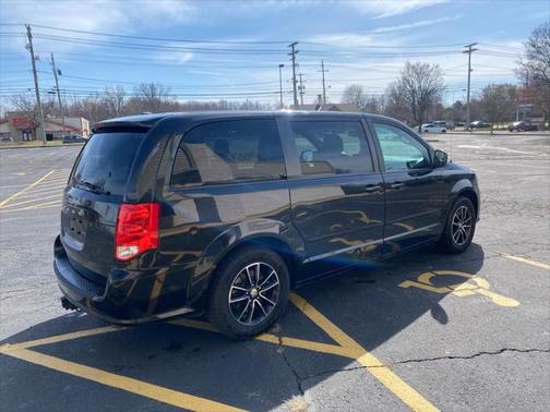 2017 Dodge Grand Caravan SE