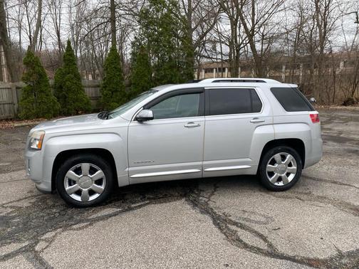 Quicksilver Metallic 2015 GMC Terrain Denali