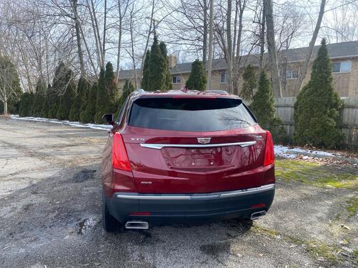 2018 Cadillac XT5 Base