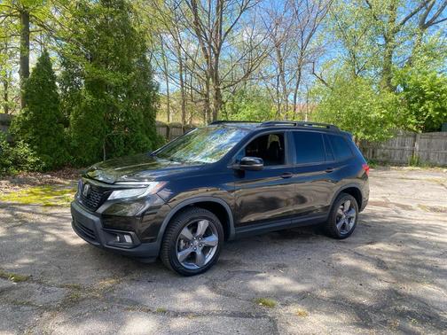 BLACK 2019 Honda Passport Touring