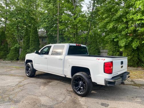 WHITE 2017 Chevrolet Silverado 1500 1LT