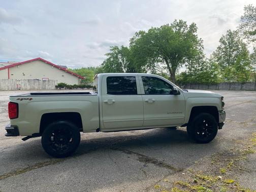 WHITE 2017 Chevrolet Silverado 1500 1LT