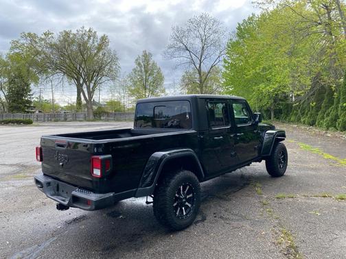 Black Clearcoat 2020 Jeep Gladiator Sport S