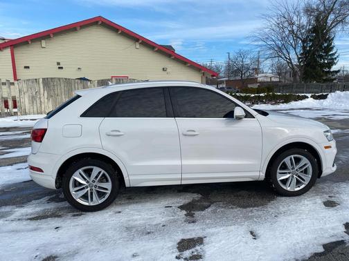 2016 Audi Q3 2.0T Premium Plus