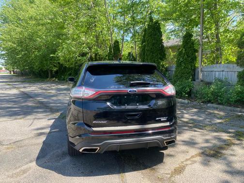 Ruby Red Metallic Tinted Clearcoat 2016 Ford Edge Sport