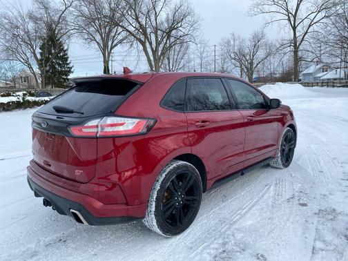 2019 Ford Edge ST